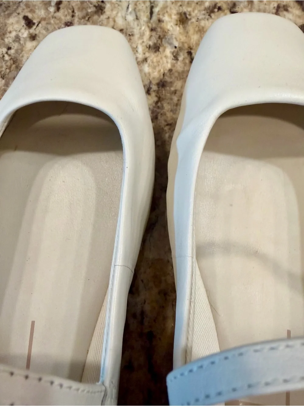 Dolce Vita White Aileen Flats - Picture 3 of 4